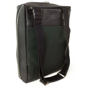 Louis Vuitton Bag Leather Veruca Black Taiga